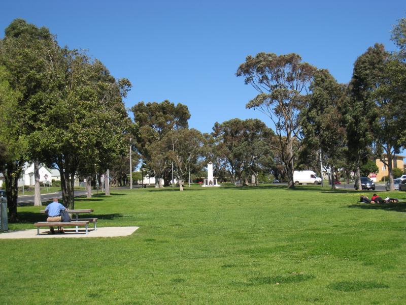 Wonthaggi - Watt Street and gardens along centre of southern end of McBride Avenue: View south along gardens in centre of McBride Av