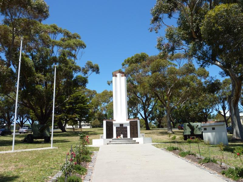 Wonthaggi - Watt Street and gardens along centre of southern end of McBride Avenue: War memorial in gardens in centre of McBride Av at Baillieu St