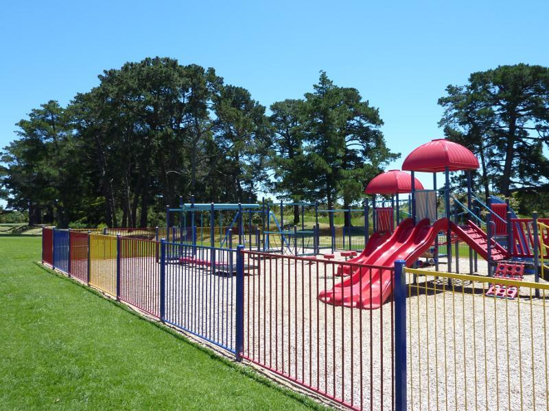 Wonthaggi - Guide Park, Graham Street at South Dudley Road: Playground