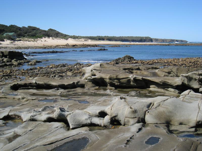 Wonthaggi - Cape Paterson, Bay Beach and boat ramp: View east along coast near boat ramp