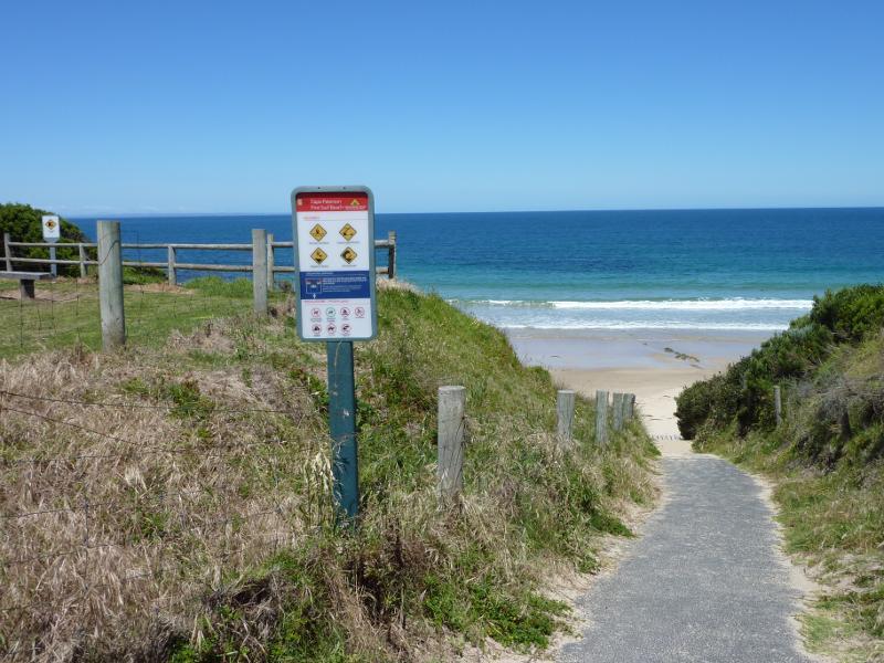 Wonthaggi - Cape Paterson, First Surf Beach near western end of Surf Beach Road: Pathway down to beach
