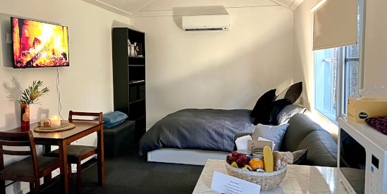 Gargoyle Garden Bungalow