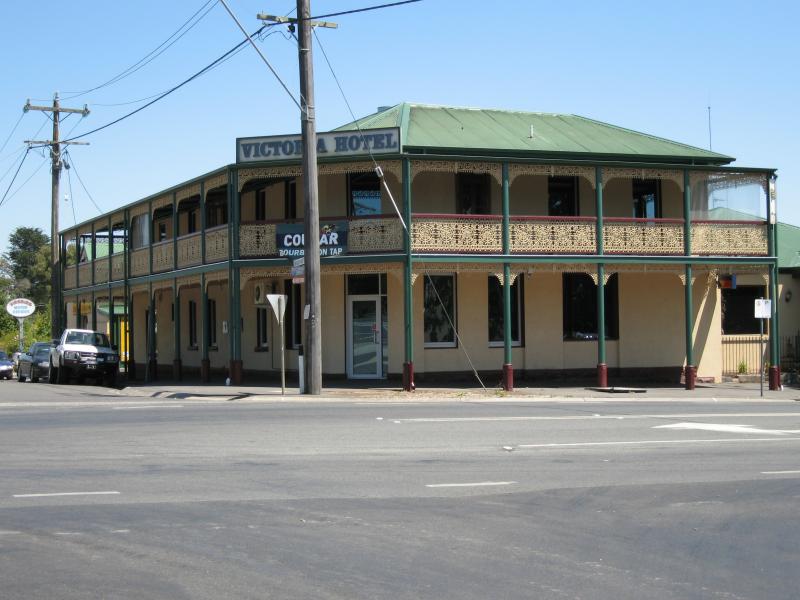 Woodend - Shops and commercial centre, High Street: Victoria Hotel, view west along Urquhart St at High St