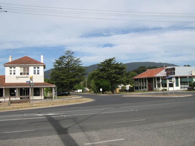 Woodend - Shops and commercial centre, High Street: View east along Urquhart St at High St