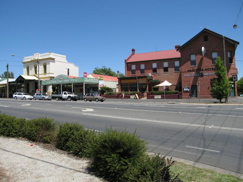 Woodend - Shops and commercial centre, High Street: View west across High St at Anslow St