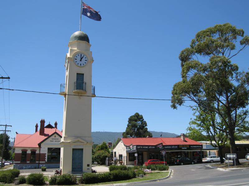 Woodend - Shops and commercial centre, High Street: View east across High St at Anslow St towards clock tower and post office