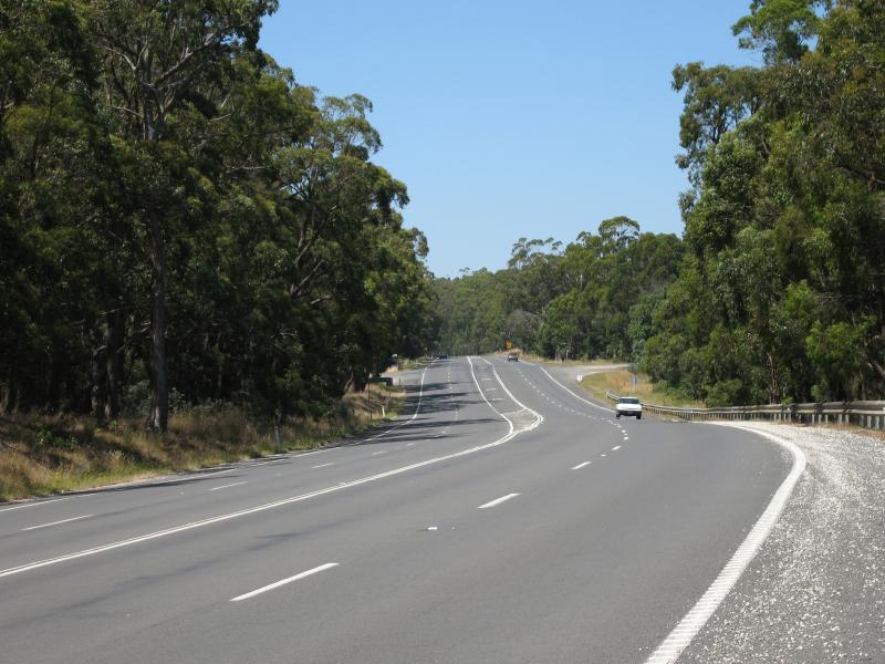 Woodend - Around Woodend: View south along Black Forest Drive towards Spencer Rd