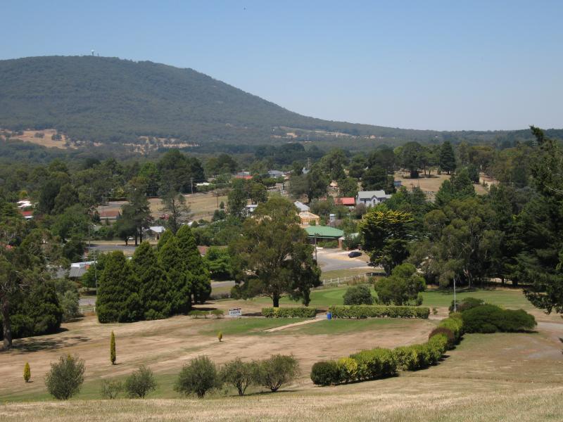 Woodend - Golf Course, Davy Street: View south-east towards Mt Macedon