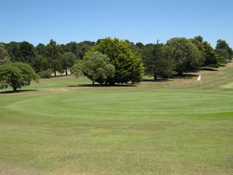 Woodend - Golf Course, Davy Street: Putting green