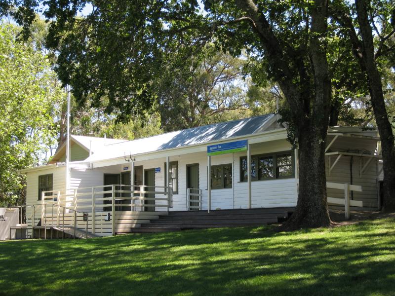 Woodend - Hanging Rock Reserve, South Rock Road: Members tote at racecourse