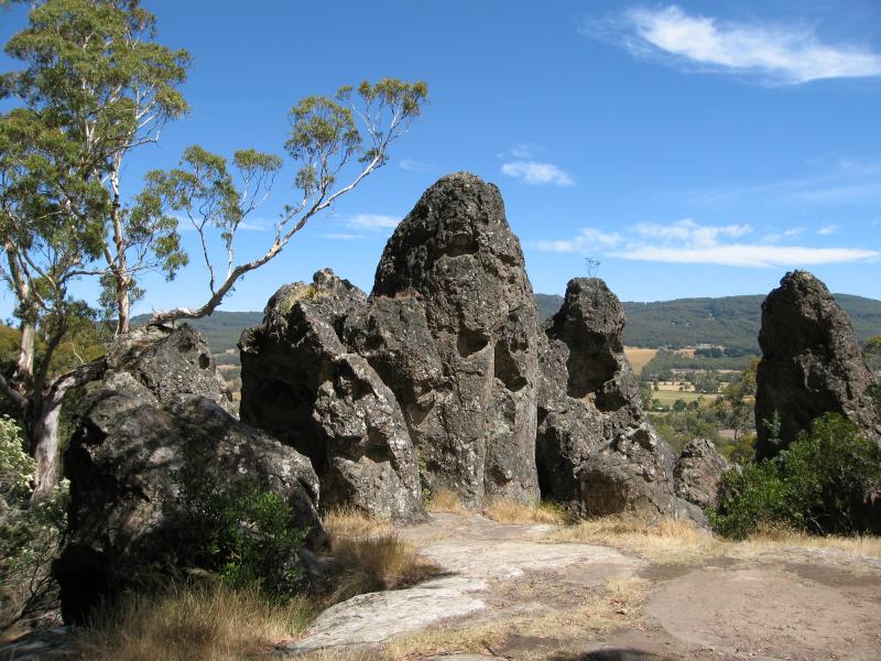 Woodend - Climb to summit of Hanging Rock: Stonehenge rock formation