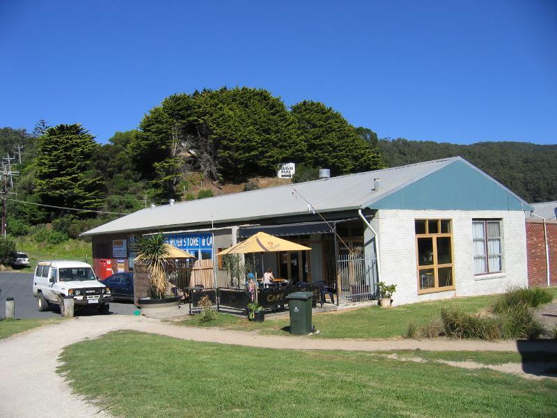 Wye River - General Store area, corner Great Ocean Road and Wongarra Drive: Wye River Store & Cafe
