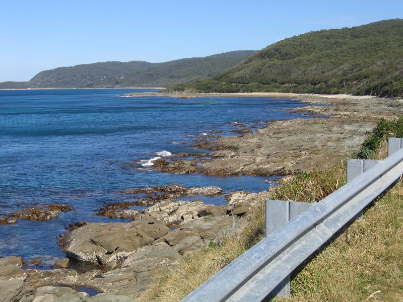 Wye River - Point Sturt: Westerly view along coast