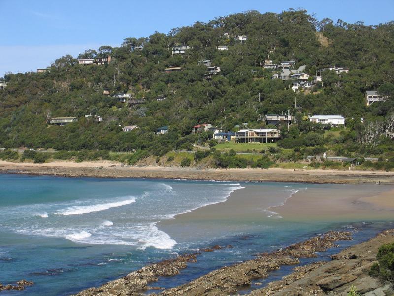Wye River - Great Ocean Road at northern end of Wye River: South-westerly view across beach towards residential areas of Wye River