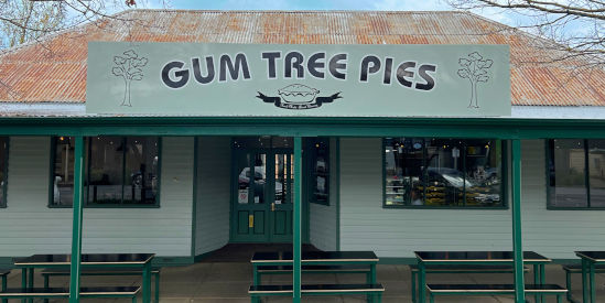 Gum Tree Pies, Yackandandah