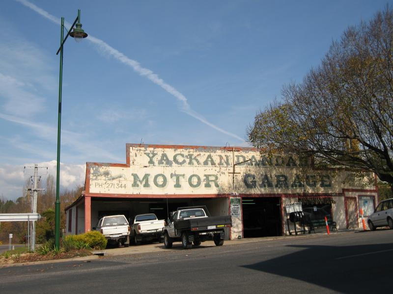 Yackandandah - Shops and commercial centre, High Street between Wellsford Street and Williams Street: Yackandandah Motor Garage, corner High St and Williams St