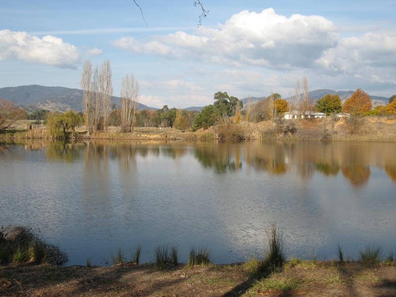 Yackandandah - Allans Flat Reserve and lake, Gap Flat Road: Easterly views across lake from reserve