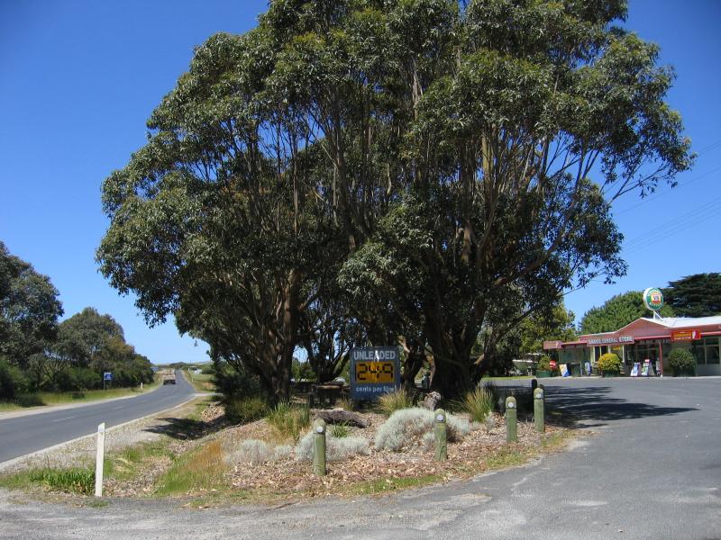 Yanakie - Town centre, Wilsons Promontory Road near Millar Road: View along Wilsons Promontory Rd at general store