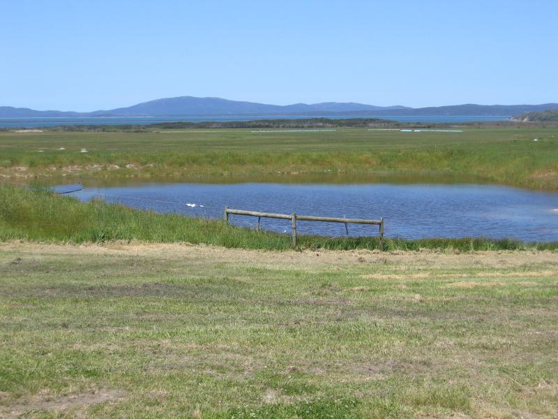 Yanakie - Wilsons Promontory Road: Views east across Corner Inlet, 1 km north of national park entrance gate