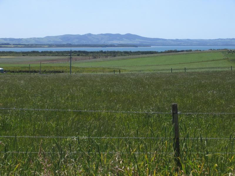 Yanakie - Duck Point and Corner Inlet, Foley Road: Views north-west from Foley Rd