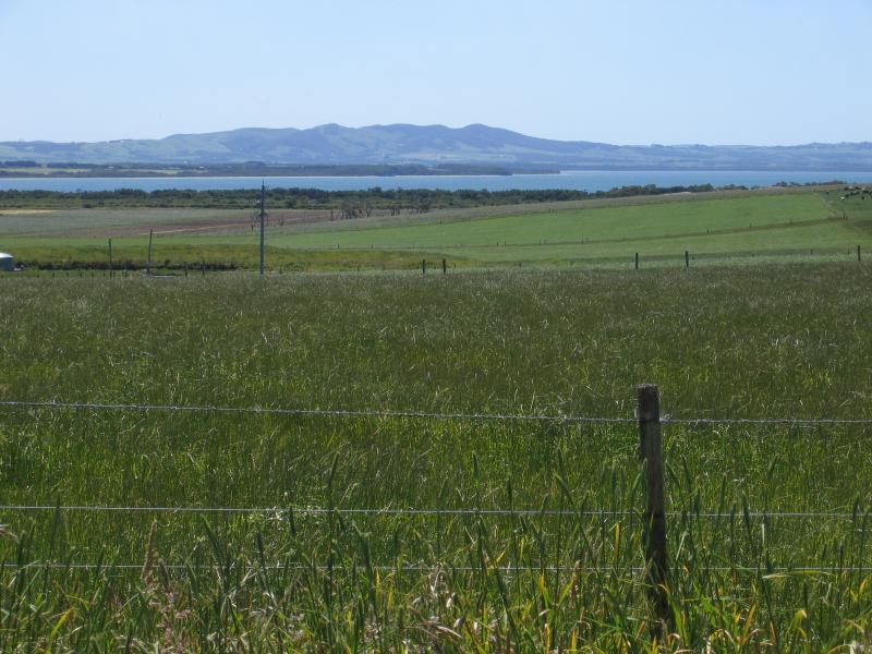 Yanakie - Duck Point and Corner Inlet, Foley Road - Views north-west from Foley Rd