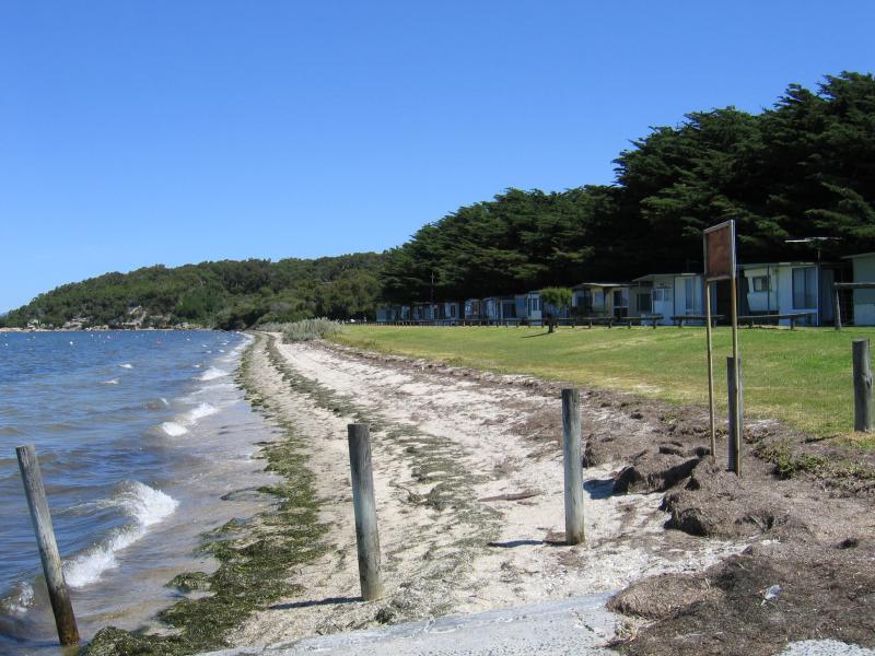 Yanakie - Duck Point and Corner Inlet, Foley Road - View south along coast at boat ramp towards caravan park