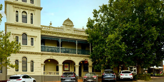 Yarra Valley Grand Hotel, Yarra Glen