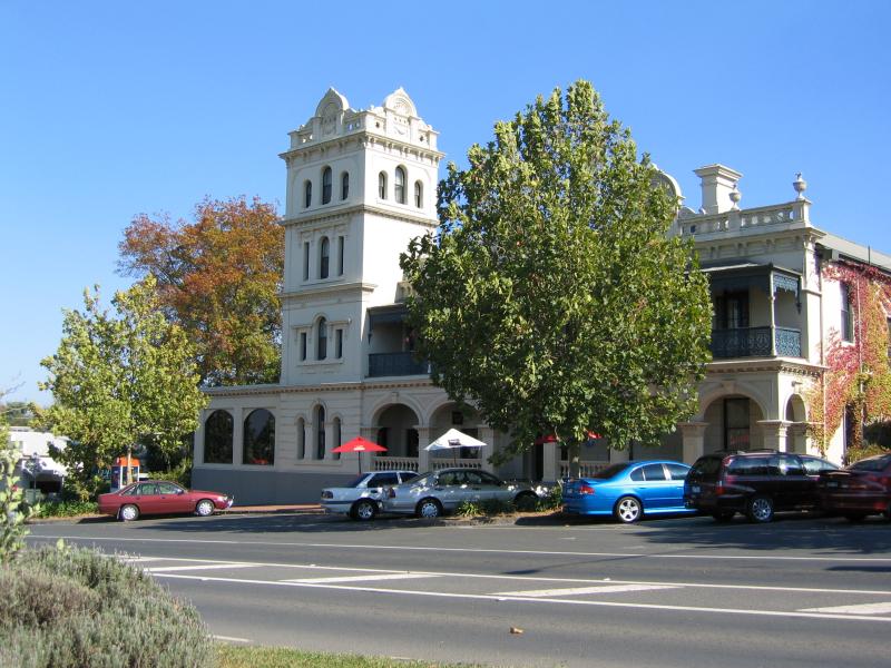 Yarra Glen - Commercial centre and shops, Bell Street: View across Bell St towards Grand Hotel