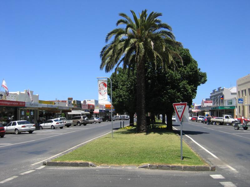 Yarram - Shops, Commercial Road: View south along Commercial Rd at Yarram St
