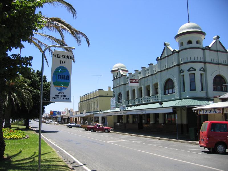 Yarram - Shops, Commercial Road: View north along Commercial Rd towards Bland St