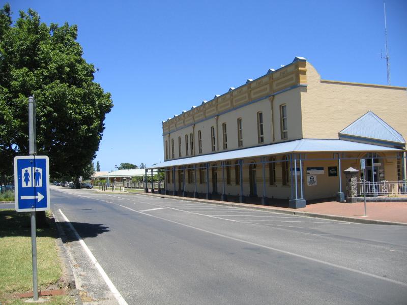 Yarram - Shops, Commercial Road: Parks Victoria office, view south along Commercial Rd towards James St