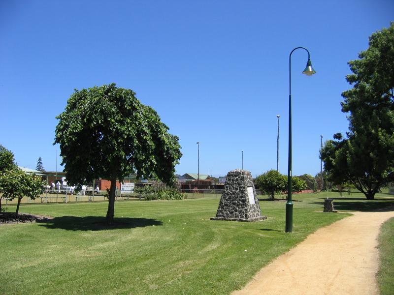 Yarram - Yarram Memorial Park, corner Commercial Road and Grant Street: Path through park next to bowling green