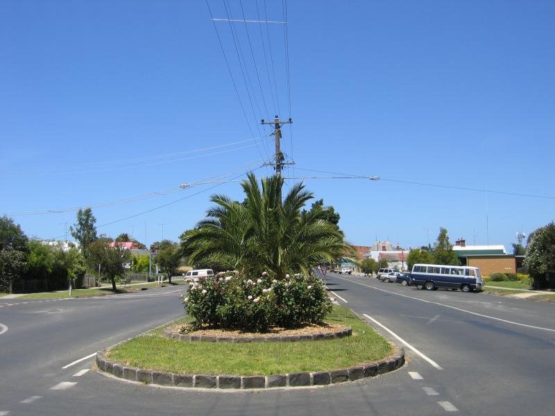 Yarram - Around Yarram: View south along Commercial Rd at Gipps St