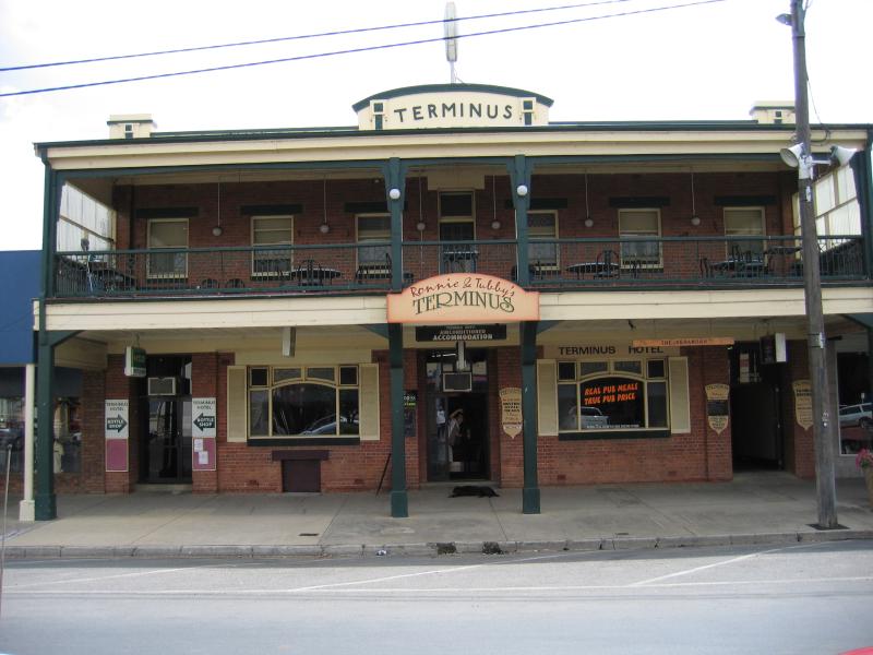 Yarrawonga - Commercial centre and shops: Terminus Hotel, Belmore St between Orr St and Piper St