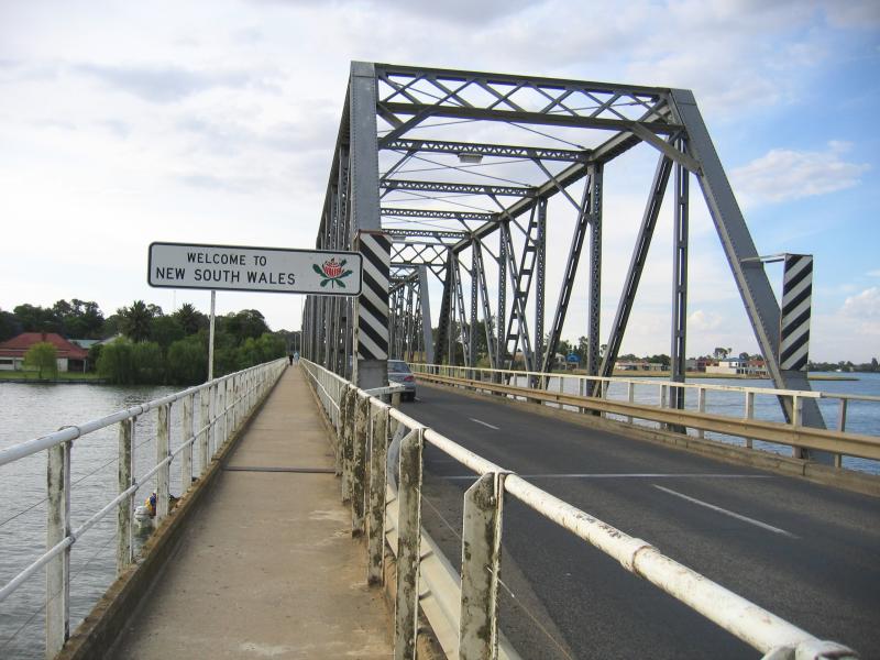 Yarrawonga - On the bridge across Lake Mulwala, Belmore Street: Welcome to New South Wales state border sign, view north towards Mulwala